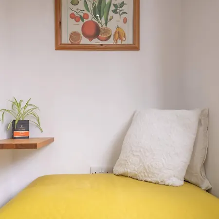 Holiday home Pass The Keys Urban Charm - Near Headingley - Driveway Parking Leeds (West Yorkshire)